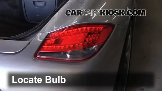 2012 Porsche Boxster 2.9L 6 Cyl. Éclairage Feu stop (remplacer ampoule)
